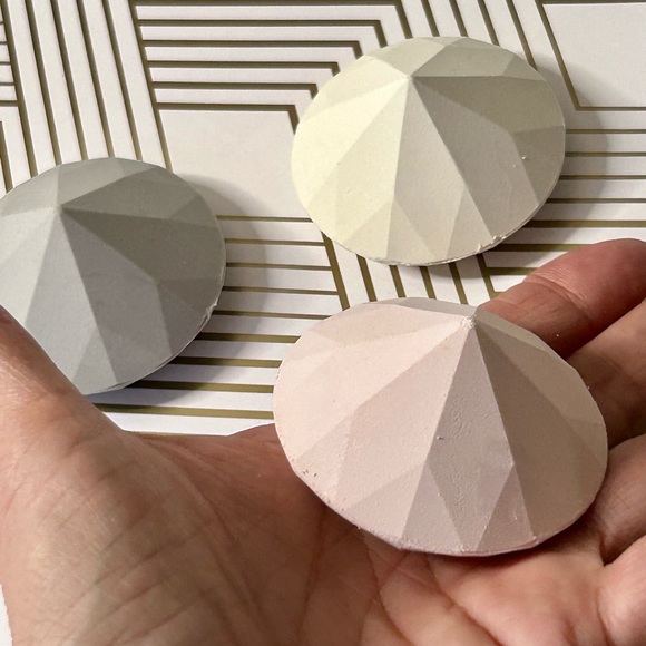 Kate Spade Giant Gem Faceted Diamond Inspired Eraser Gift Set of 3 | NEW IN BOX - Picture 10 of 17